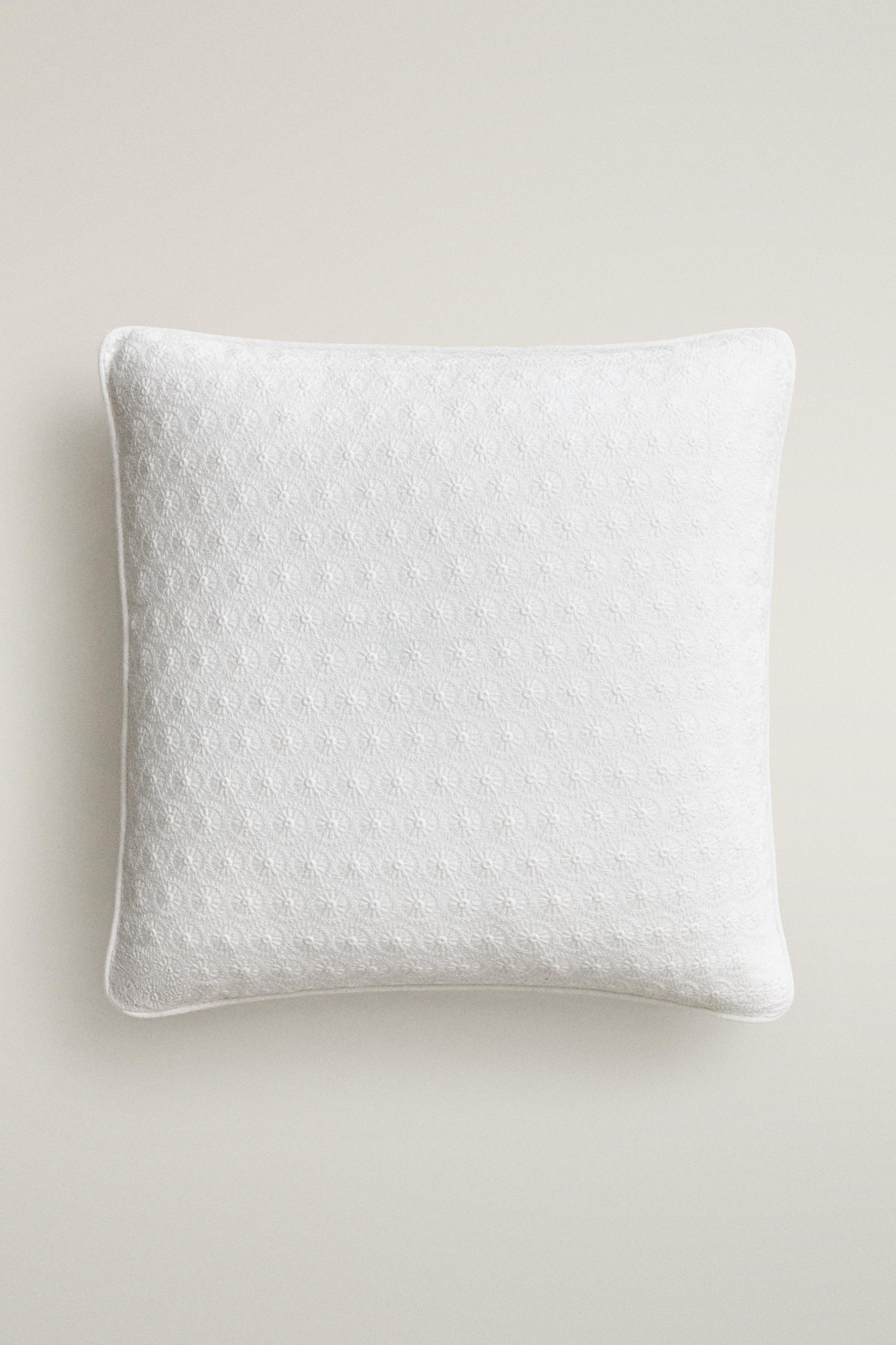HOUSSE DE COUSSIN FLEURS BRODÉES